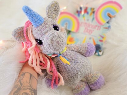 Unicorn - Carolyne Brodie - Image 3