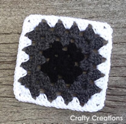 Basic Granny Square - Crafty Creations - Image 2