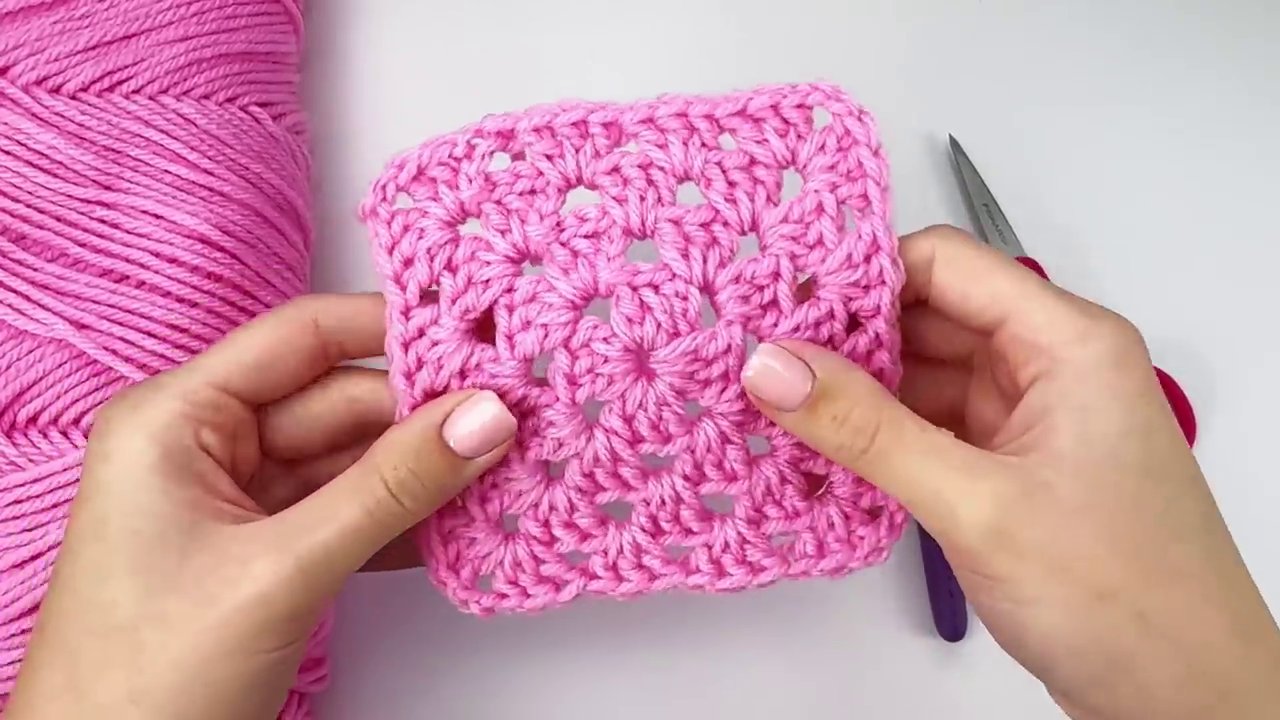 Mastering the Classic Granny Square: A Beginner-Friendly, No-Magic-Circle Tutorial