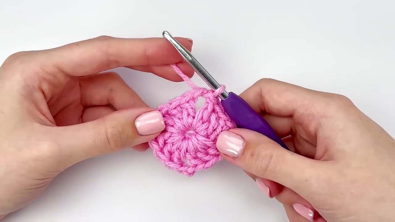 Working a corner cluster into a chain-two space during Round Two.