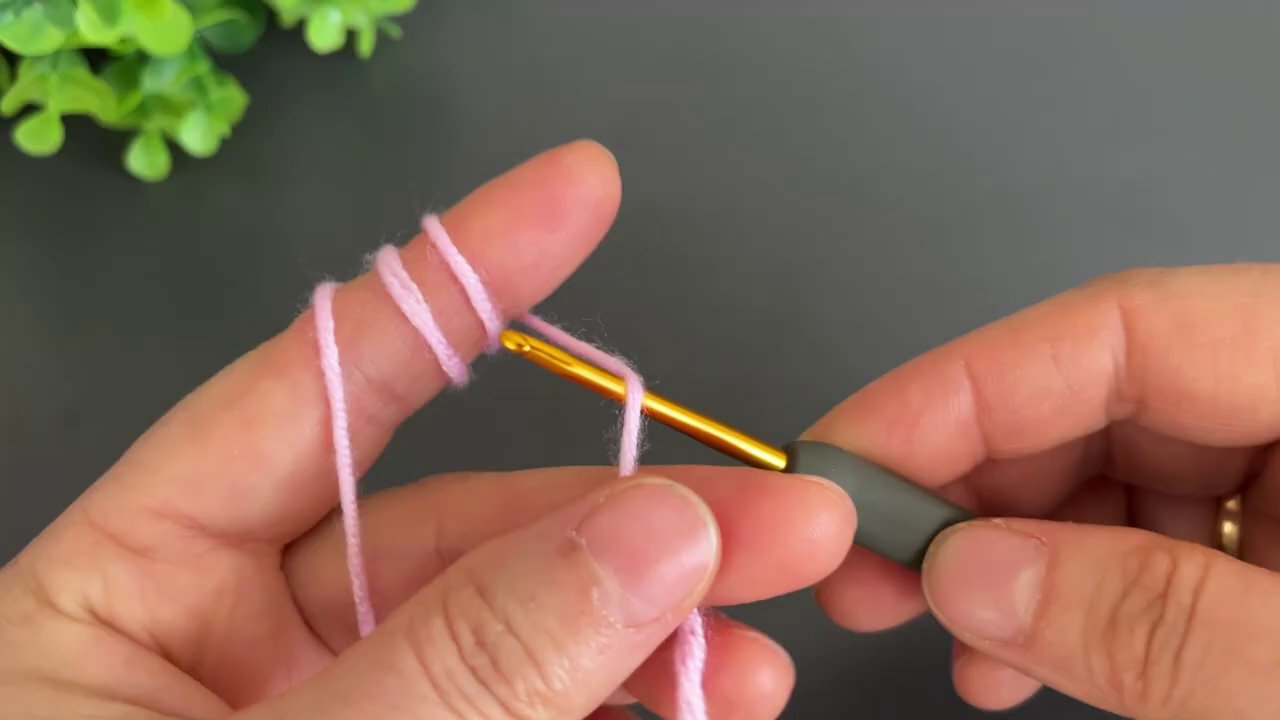 How to Crochet a Pink V-Stitch Baby Blanket: Step-by-Step Tutorial