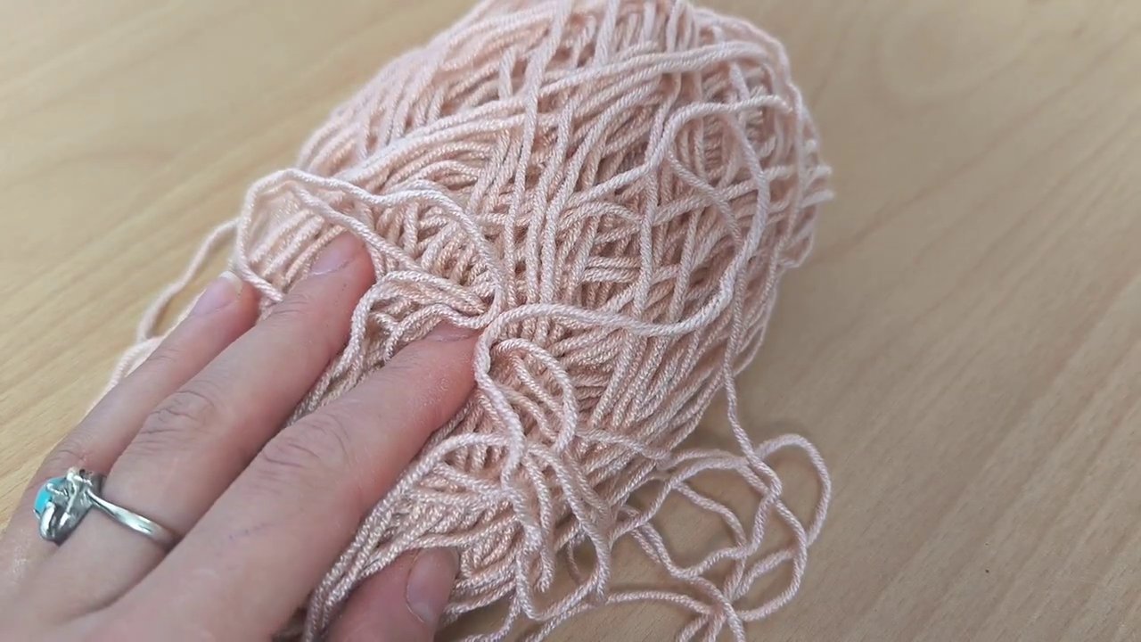 How to Half Double Crochet: A Close-Up Look at the Stitch